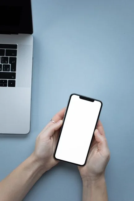 This photo is taken by Lubos Volkov for UX Store while giving a tips on how to become better designer.

After your reach certain skill level is it harder and harder to get any better … In order to progress you need to constantly push yourself to the limits and learn new things … Photo: https://www.instagram.com/lubosvolkov/ For: https://uxstore.com